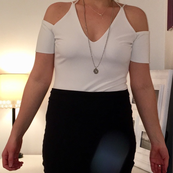 E. SSUE Off Shoulder Strappy Body suit - Picture 3 of 6